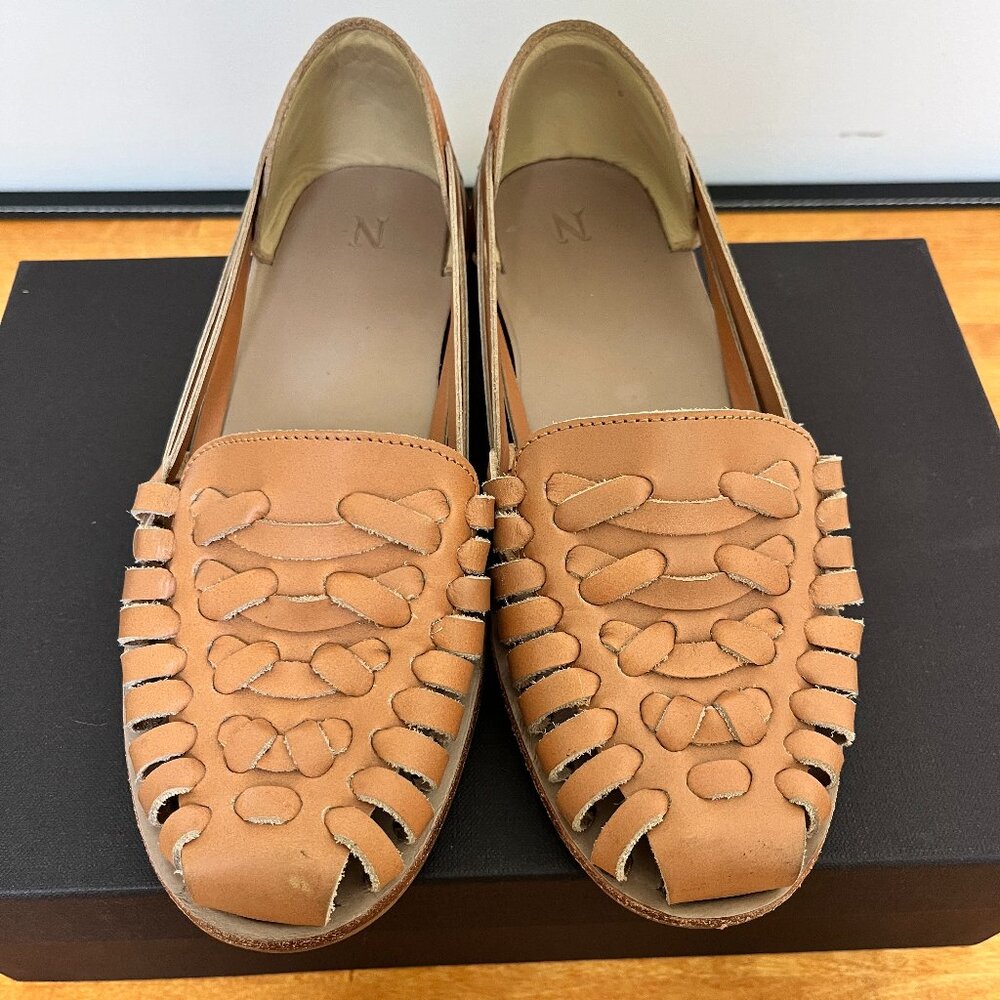 Nisolo Huarache Sandal in Almond, Size 6.5